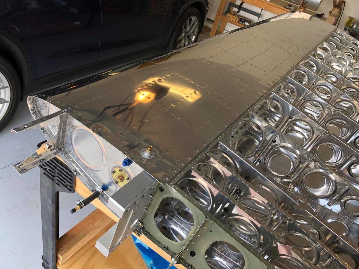 Wings, fuel tanks installation