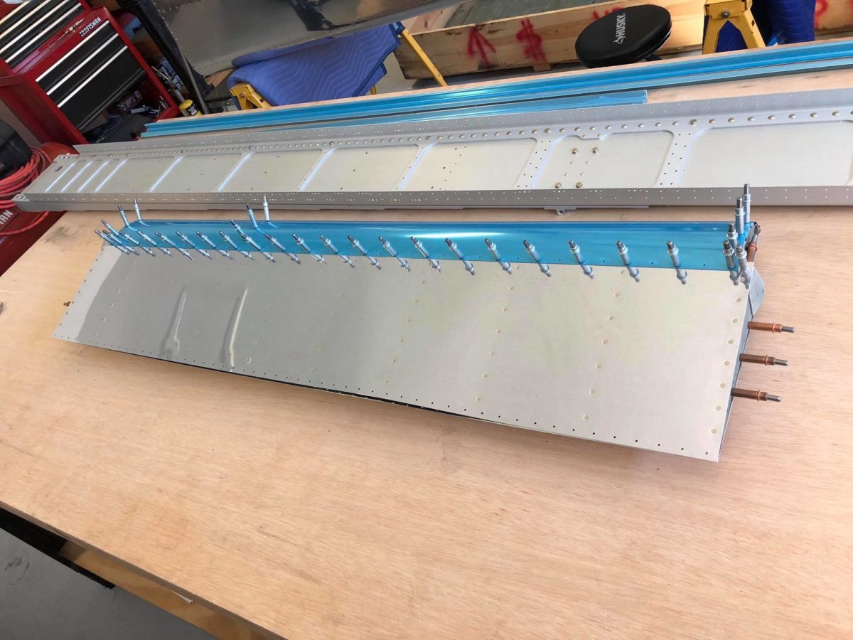 Wings, ailerons assembly