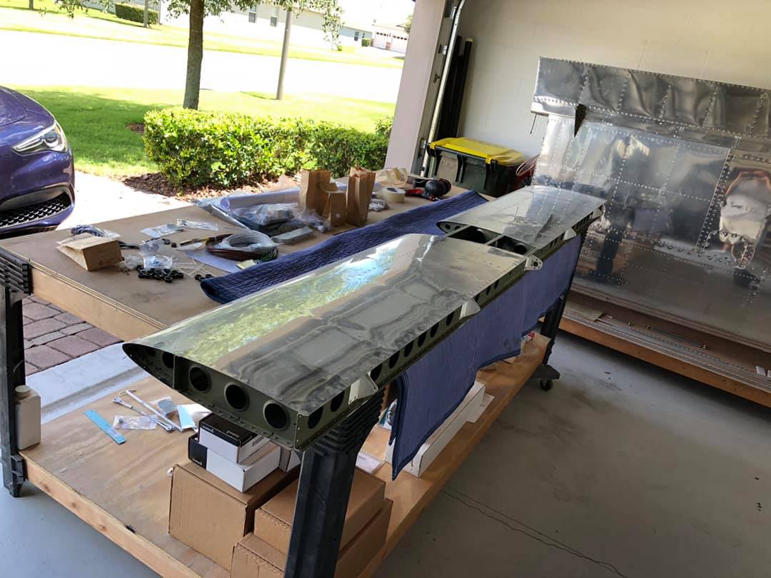 Empennage, elevator, horizontal stabilizer, fuselage underway