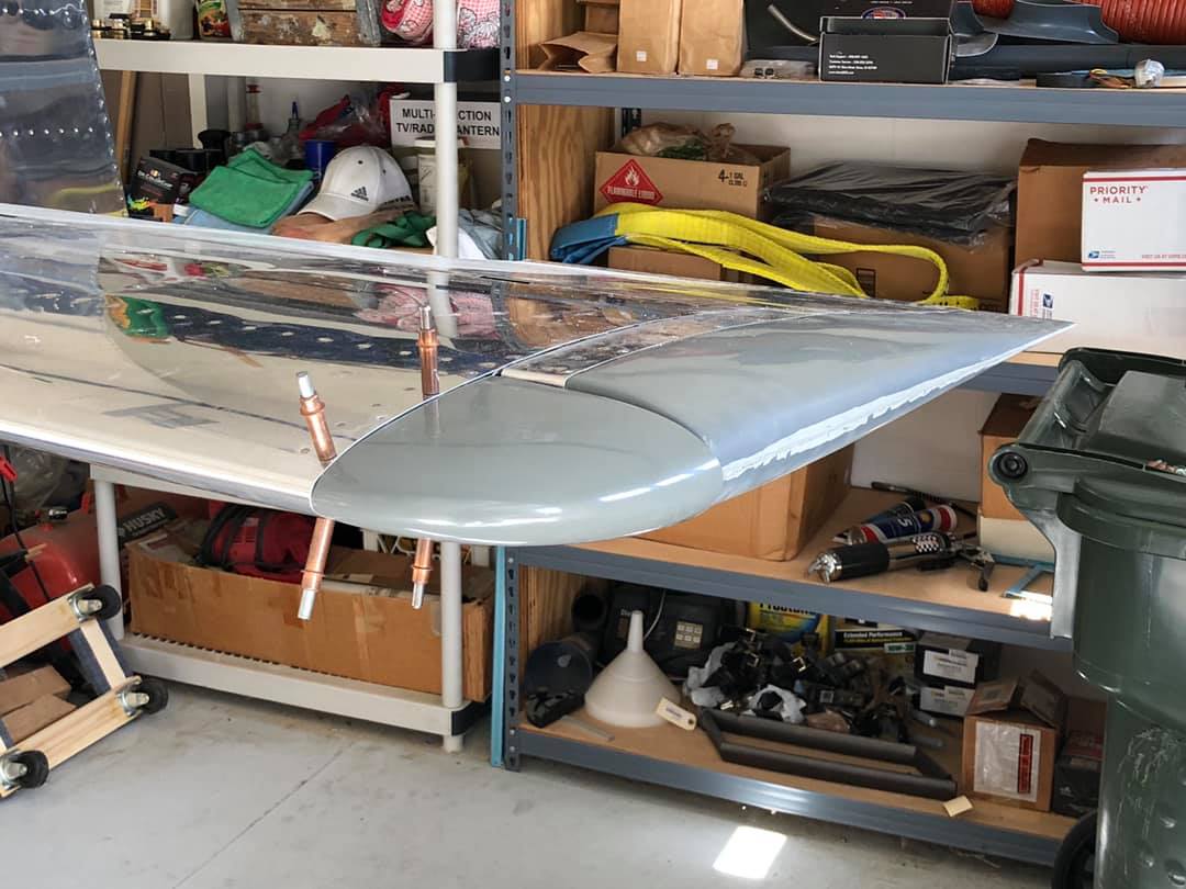 Empennage, horizontal stabilizer underway